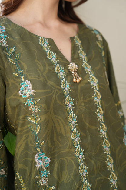 Sage Hour Embroidered Dull Raw Silk Co-ord Set – view 5