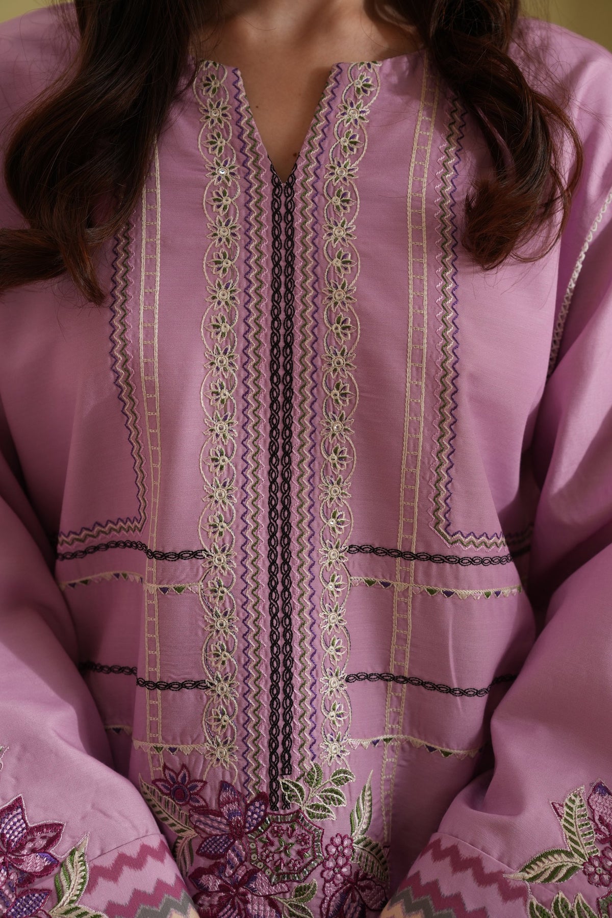 Blush Feathers Embroidered Dull Raw Silk Co-ord Set – view 4