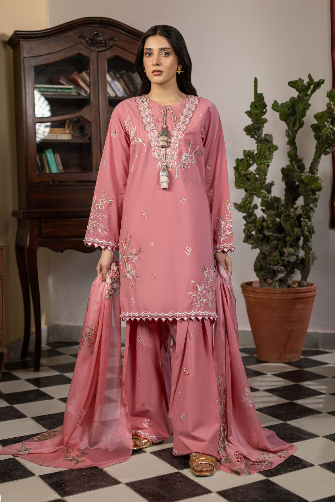 Crepe Pink Embroidered Cambric Cotton Suit