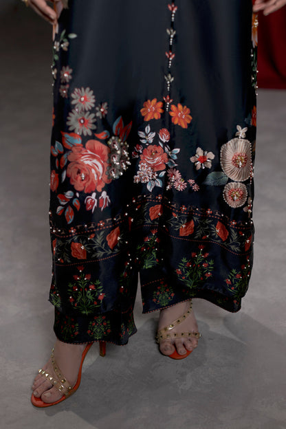 Midnight Flora Shamoze Silk Suit – view 3