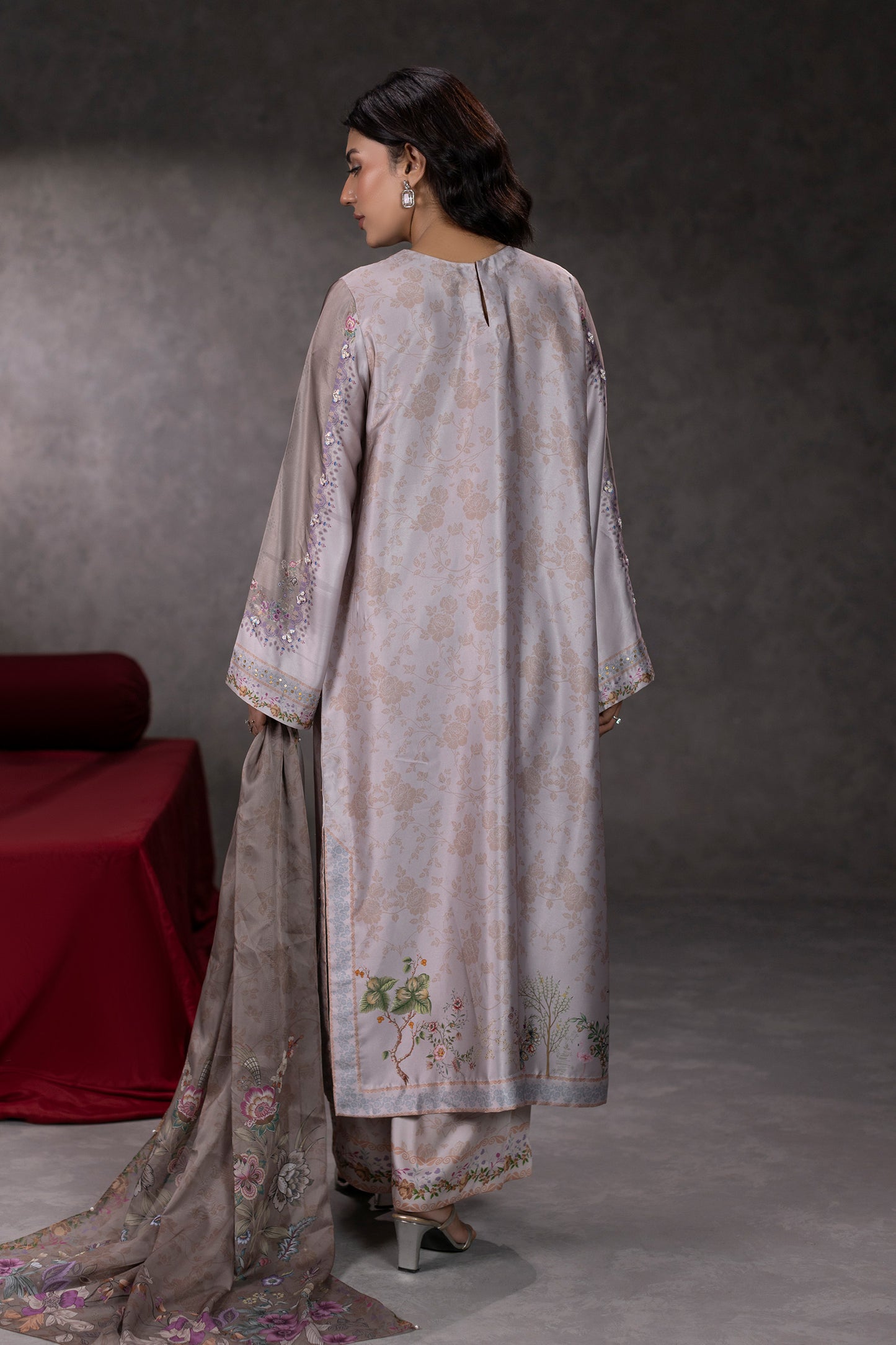 Dusty Bloom Shamoze Silk Suit – view 2
