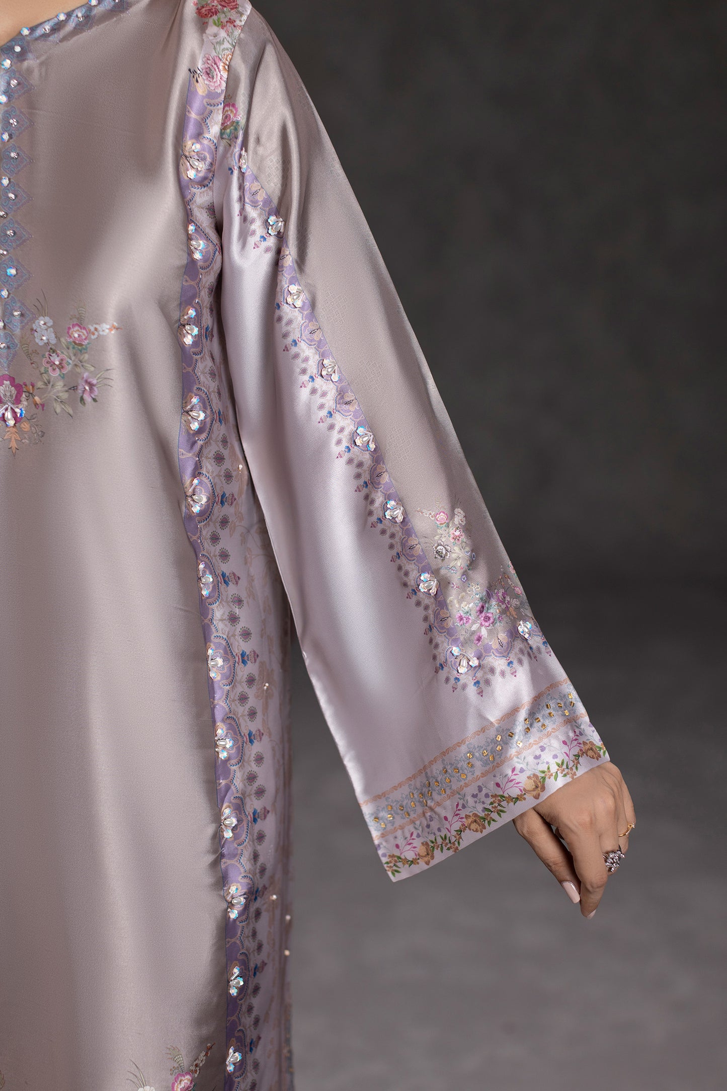 Dusty Bloom Shamoze Silk Suit – view 4