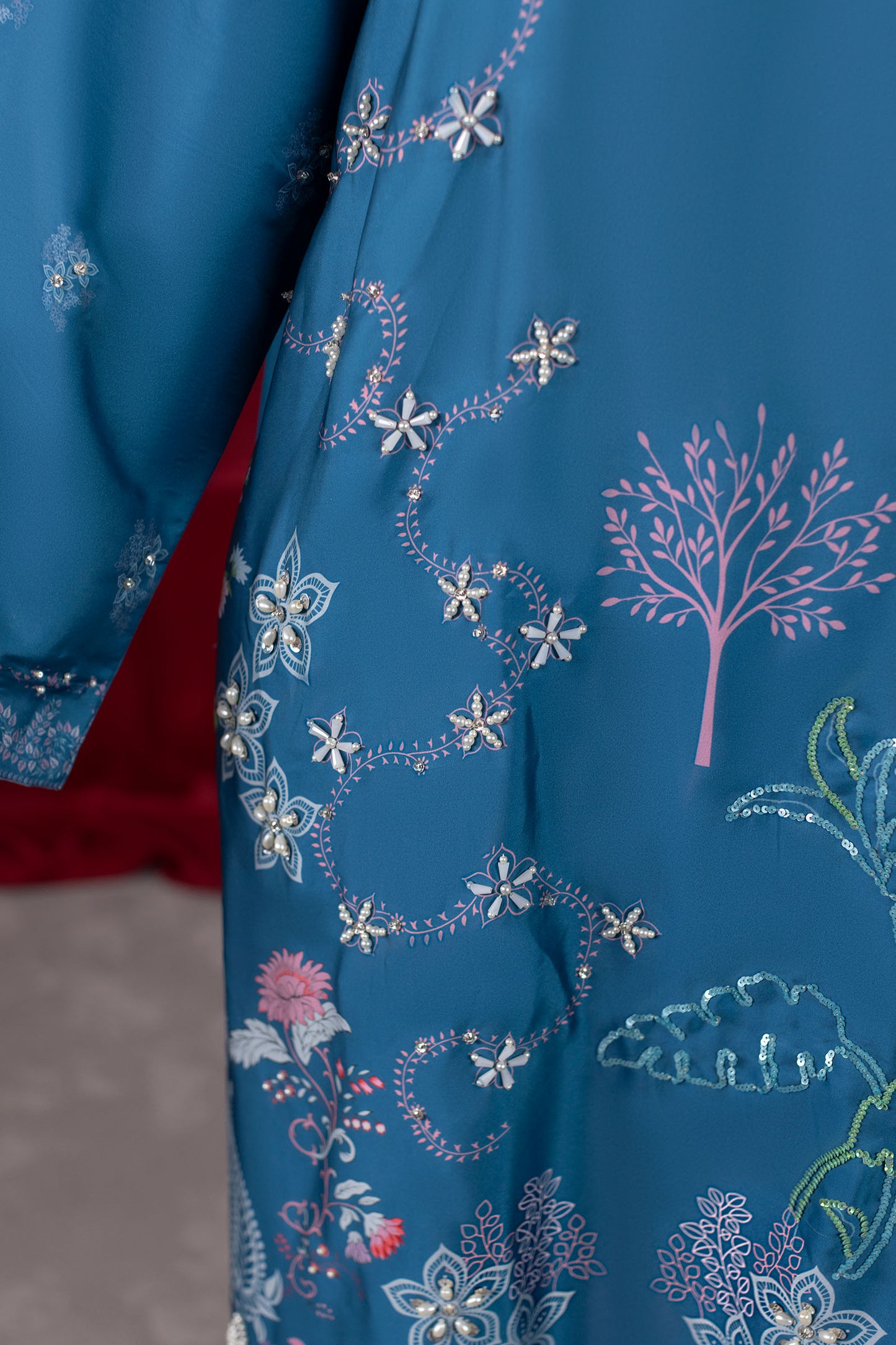 Serene Glow Shamoze Silk Suit – view 4