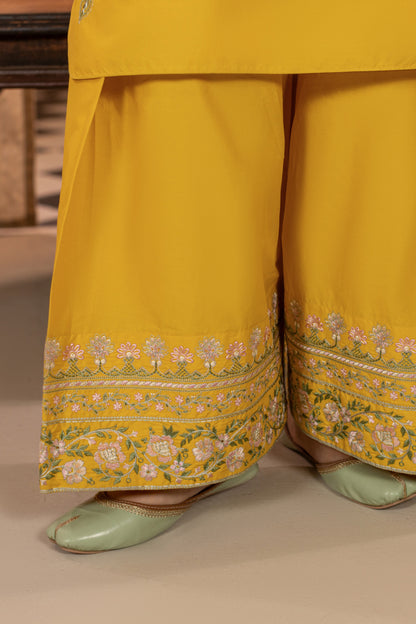 Sunlight Embroidered Cambric Cotton Suit – view 3